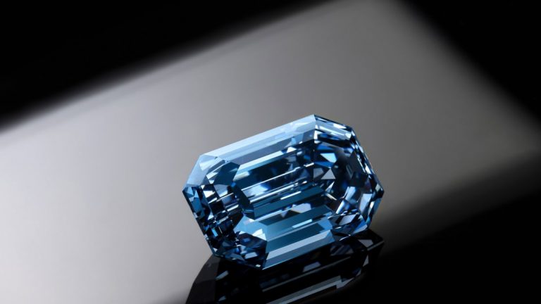 http___cdn.cnn.com_cnnnext_dam_assets_220216035630-02-cullinan-blue-diamond