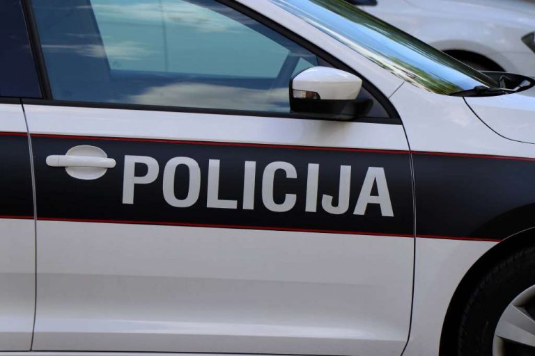 policija